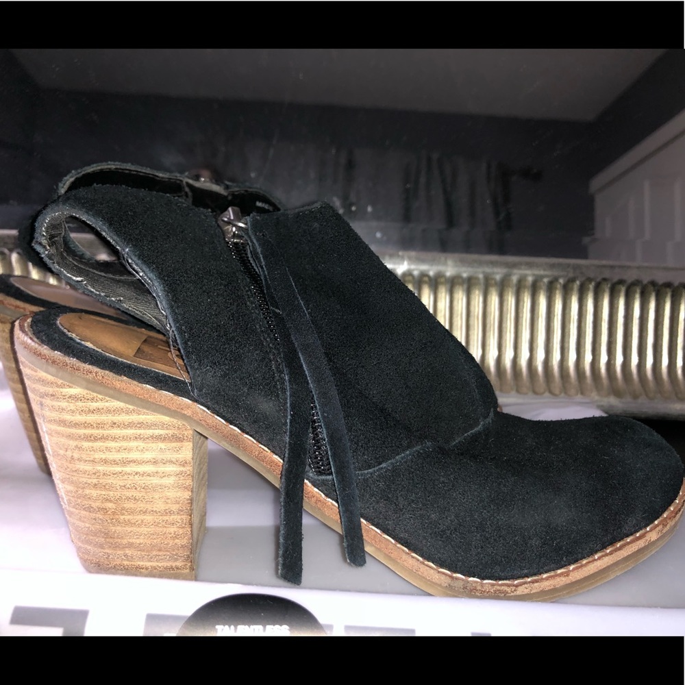 Dolce Vita Black Booties